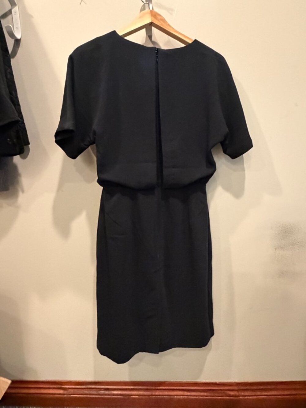 Banana Republic Dress Black Blouson Dolman Short Sleeve LBD - Size 2 - Picture 3 of 8